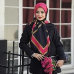 روسری ابریشم مجلسی توییل مدل کلاسیک سرخابی