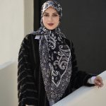 روسری ابریشم مجلسی توییل مدل بته جقه مشکی