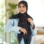 روسری نخی مدل شکوفه مشکی