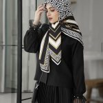 روسری ابریشم مجلسی توییل مدل ورساچ (جامانده)