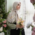 روسری ابریشم توییل مجلسی مدل نهال کرم