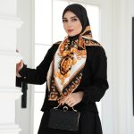 روسری ابریشم مجلسی توییل مدل تاج