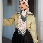 روسری ابریشم مجلسی توییل مدل هندسه سبز