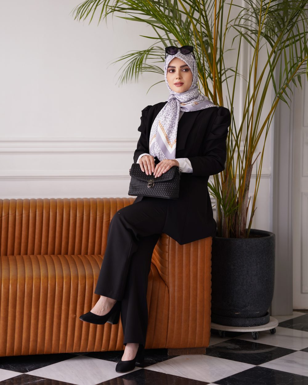 روسری  ابریشم مجلسی توییل مدل نهال طوسی - Image 1