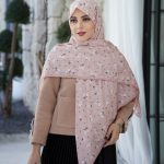 روسری نخی مدل گلبهار گلبهی