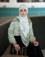 روسری نخی مدل دهکده سبز