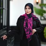 روسری نخی مدل گل سرخی