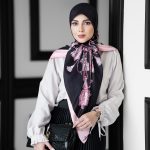 روسری ابریشم مجلسی توییل مدل سی تو مشکی صورتی