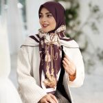 روسری ابریشم مجلسی توییل مدل سی تو عنابی