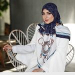 روسری ابریشم مجلسی توییل مدل گوچی سرمه ای