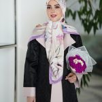 روسری ابریشم مجلسی توییل مدل پاپیون بنفش