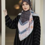 روسری ابریشم مجلسی توییل مدل مارک