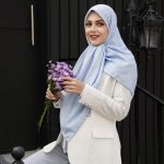 روسری ابریشم مجلسی توییل مدل ال کا آبی آسمانی