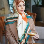 روسری ابریشم مجلسی توییل مدل هرمس سبز نارنجی