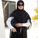 روسری نخی مدل رز مشکی