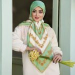 روسری ابریشم مجلسی توییل مدل نورماه سبز