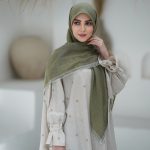 روسری وال نخ سبز زیتونی