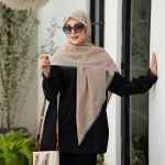 روسری وال نخ کرم نسکافه ای