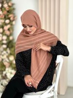 روسری نخی  تک رنگ شیک هلویی قواره 120