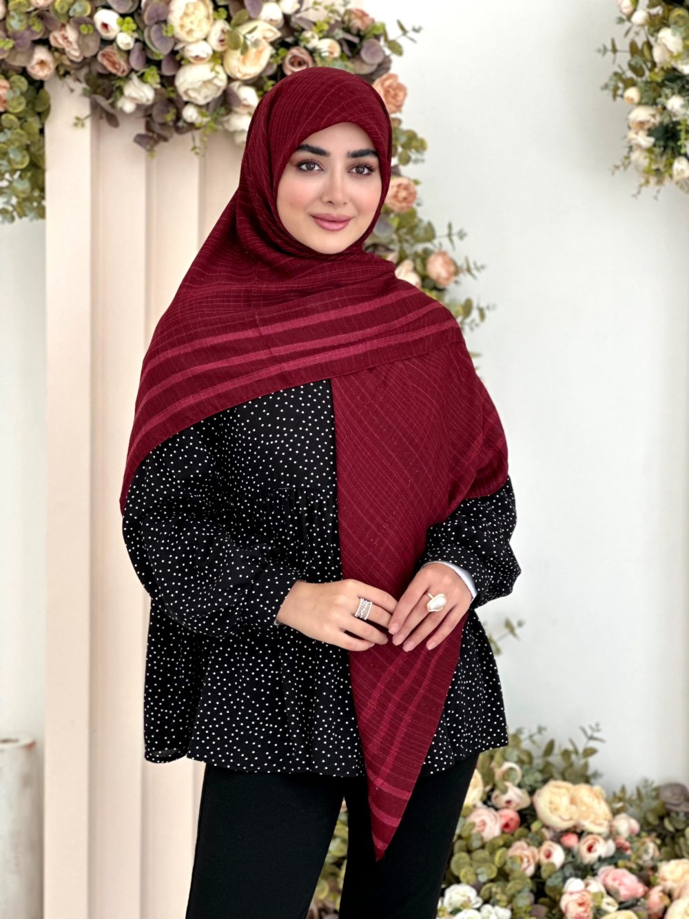 روسری تک رنگ شیک زرشکی - Image 1