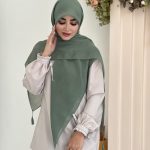 روسری سوپر نخ تک رنگ سبز پاستیلی