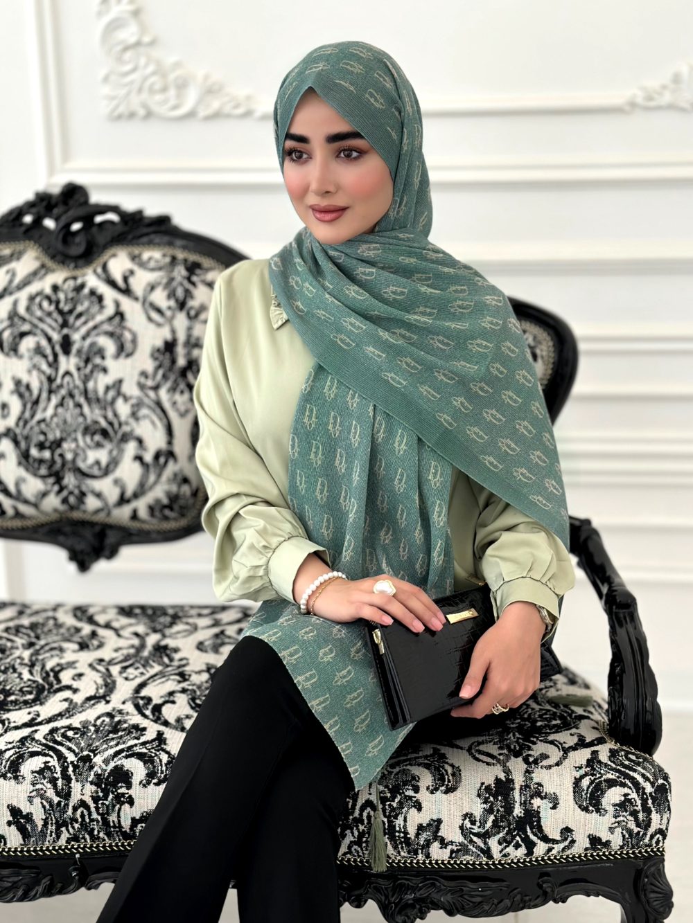شال طرح دار مجلسی مدل دیور سبز - Image 1