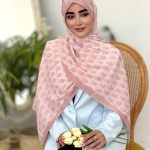 شال طرح دار مجلسی مدل دیور صورتی