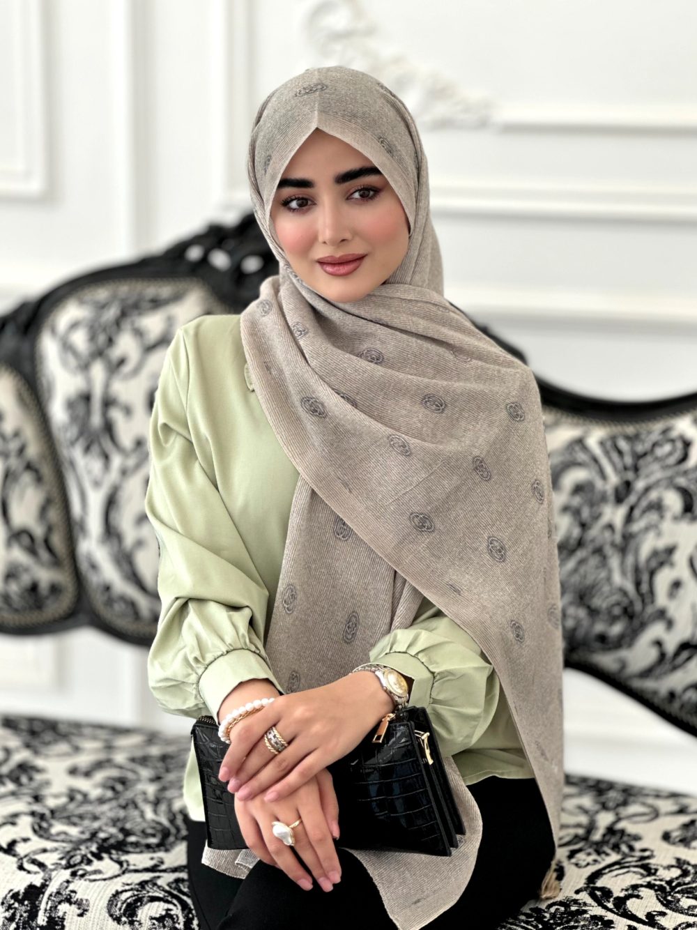 شال طرح دار مجلسی مدل گوچی کرم موکا - Image 1
