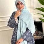 شال طرحدار مجلسی مدل لمه آبی روشن