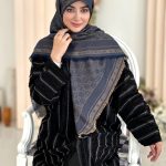 روسری نخ ژاکارد مدل گوچی سرمه ای مسی