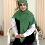 روسری نخ ژاکارد مدل ترمه سبز