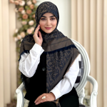 روسری نخ ژاکارد مدل باروک سرمه ای مسی