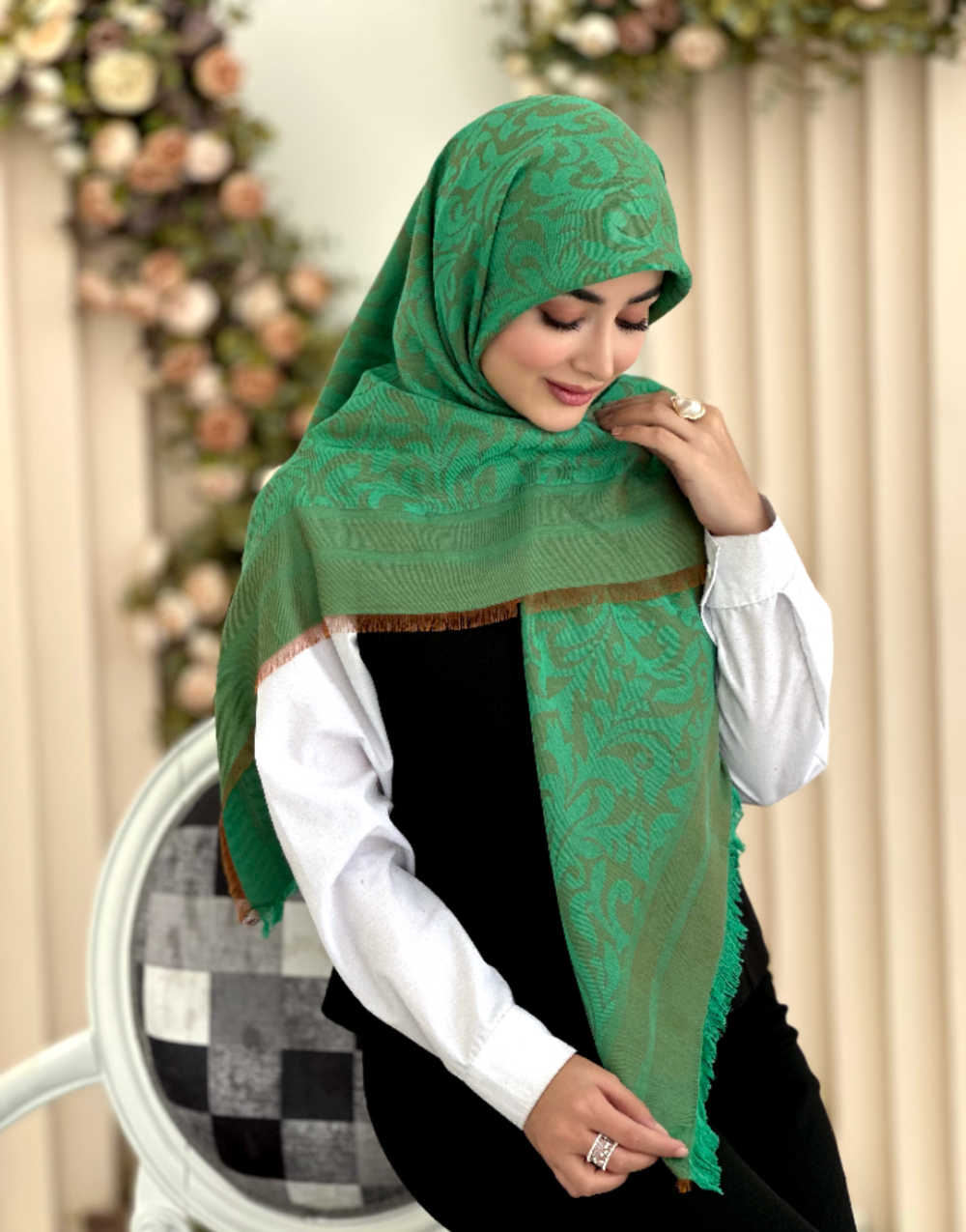 روسری نخی ژاکارد مدل باروک سبز - Image 1