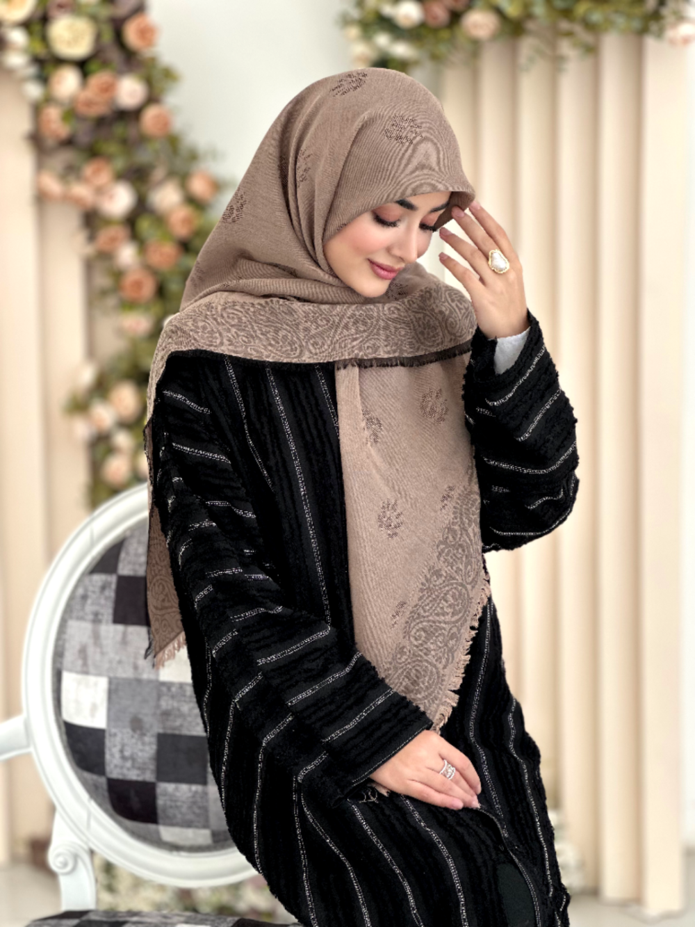 روسسری نخ ژاکارد مدل گلبرگ نسکافه ای - Image 1