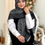 روسری نخ ژاکارد مدل رز ذغالی