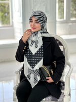 روسری نخی مدل رزا مشکی