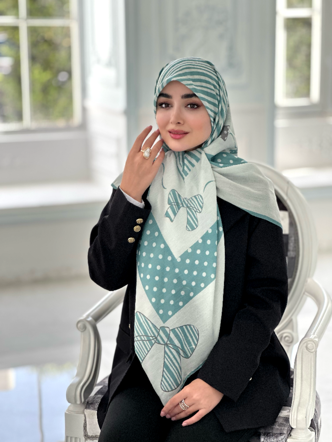 Negar_1758644341972 روسری نخی مدل رزا سبز - Image 1