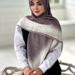 روسری پلیسه مجلسی مدل آوا تناژ بنفش