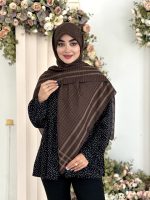 روسری نخی تک رنگ شیک شکلاتی