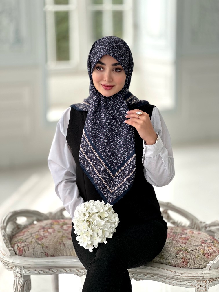 IMG0447_edited_1764267023075 روسری نخی مدل نسترن سرمه ای قواره 110 - Image 1