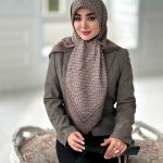 روسری ابریشم نخ ژاکارد مجلسی قواره 110 قهوه ای شکلاتی