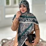 روسری نخی مدل زرین رنگ سبز با ترکیب طوسی کرم