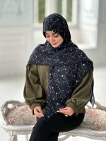 روسری نخی مدل ماه گل زمینه کاملا مشکی - Image 3