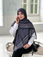 روسری نخی مدل نسترن رنگ سرمه ای - Image 2