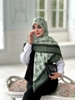روسری نخی مدل نازنین سبز ملیح - Image 3