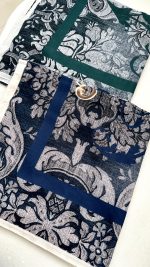 روسری نخی مدل زرین رنگ سرمه ای با ترکیب طوسی کرم - Image 2