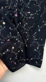 روسری نخی مدل ماه گل زمینه کاملا مشکی - Image 2