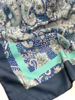 روسری نخی مدل ترمه سار ترکیب رنگ سرمه ای فیروزه ای - Image 2