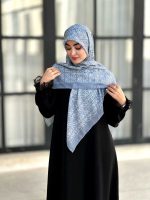روسری نخی مدل لونا آبی - Image 2