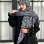 روسری نخی مدل لونا ذغالی